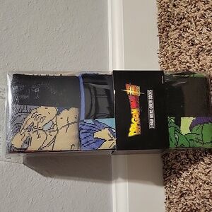 Mens shoe size 8-12 dragon ball z socks. New